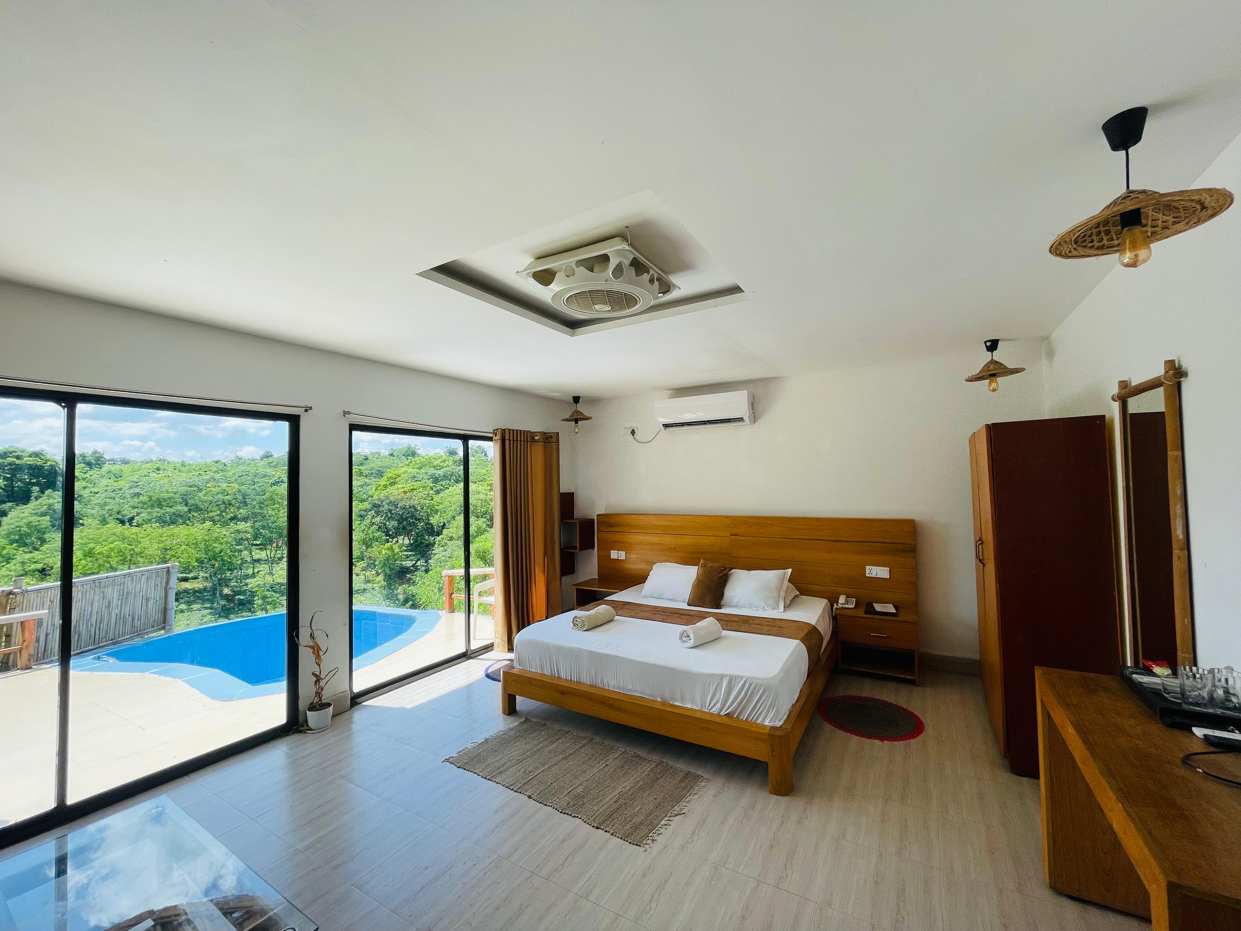 Infinity Pool Villa - Room Overview